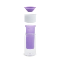 Munchkin Miracle 360? Becher 266ml Isoliert Person